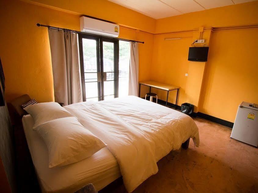 Isleep Guesthouse Chiang Mai Exterior photo