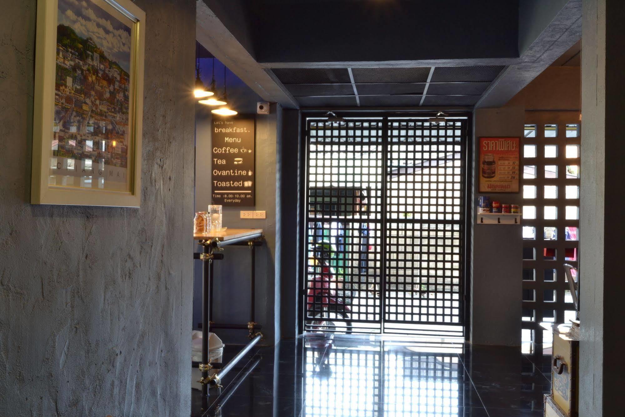 Isleep Guesthouse Chiang Mai Exterior photo